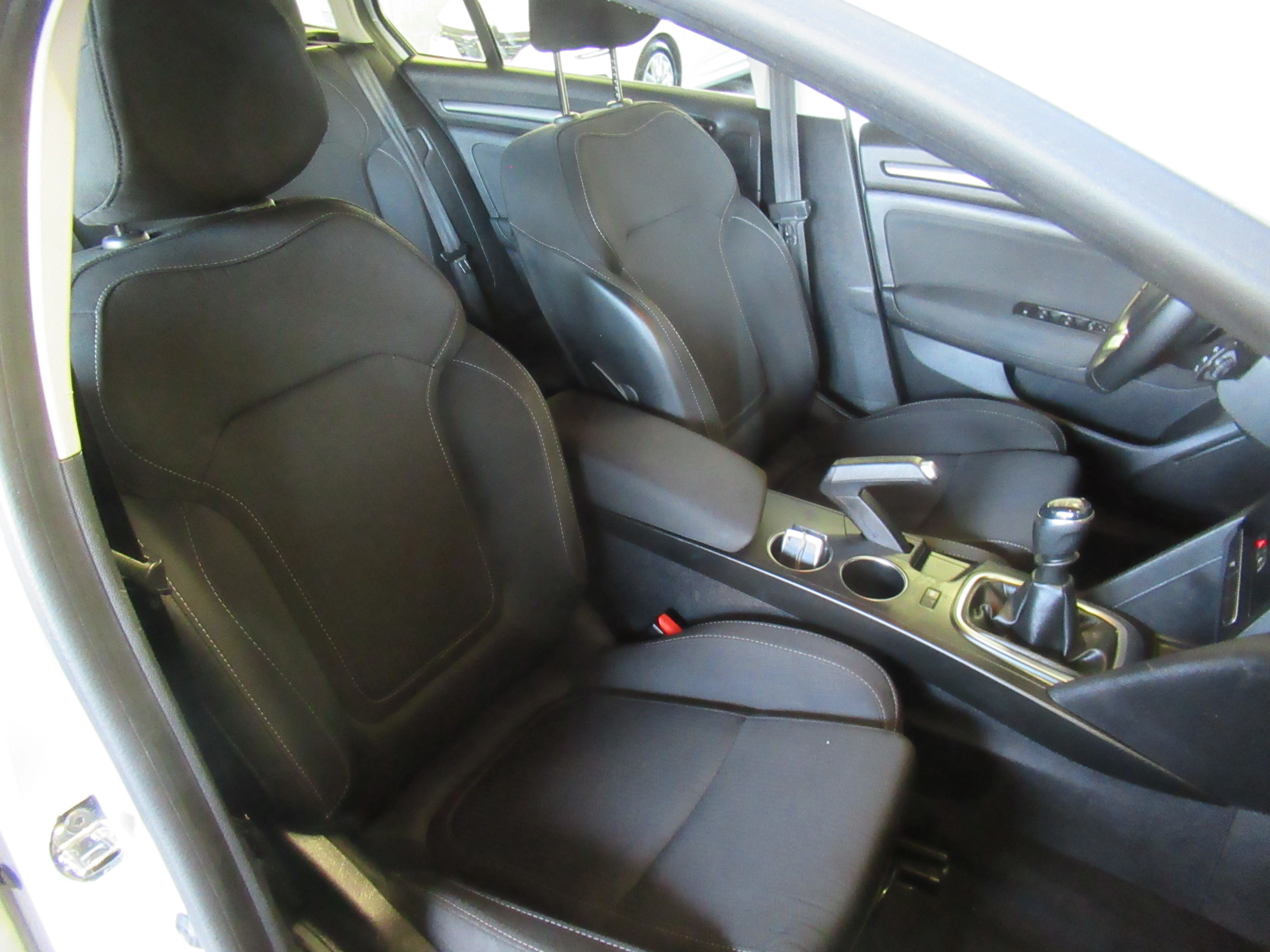 renault megane grandtour dci 115. full led. navi - slika 8