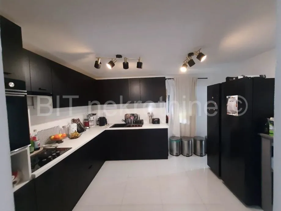 kuća prodaja đelekovec 120 m2 - slika 10