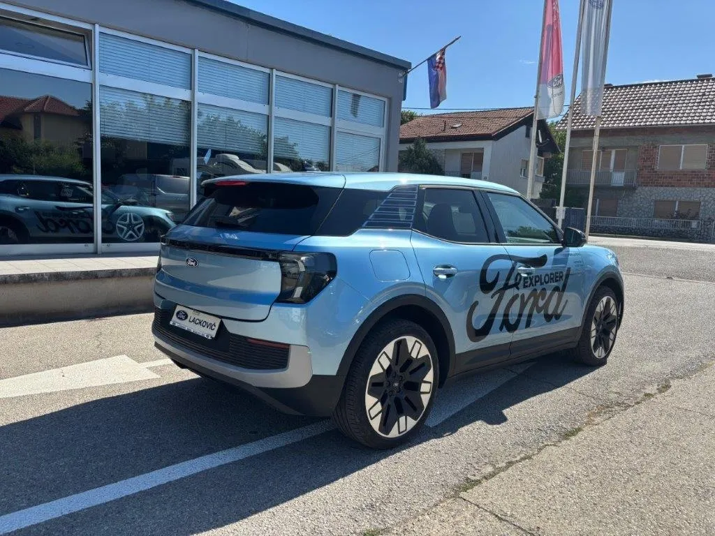 ford explorer bev premium - slika 4