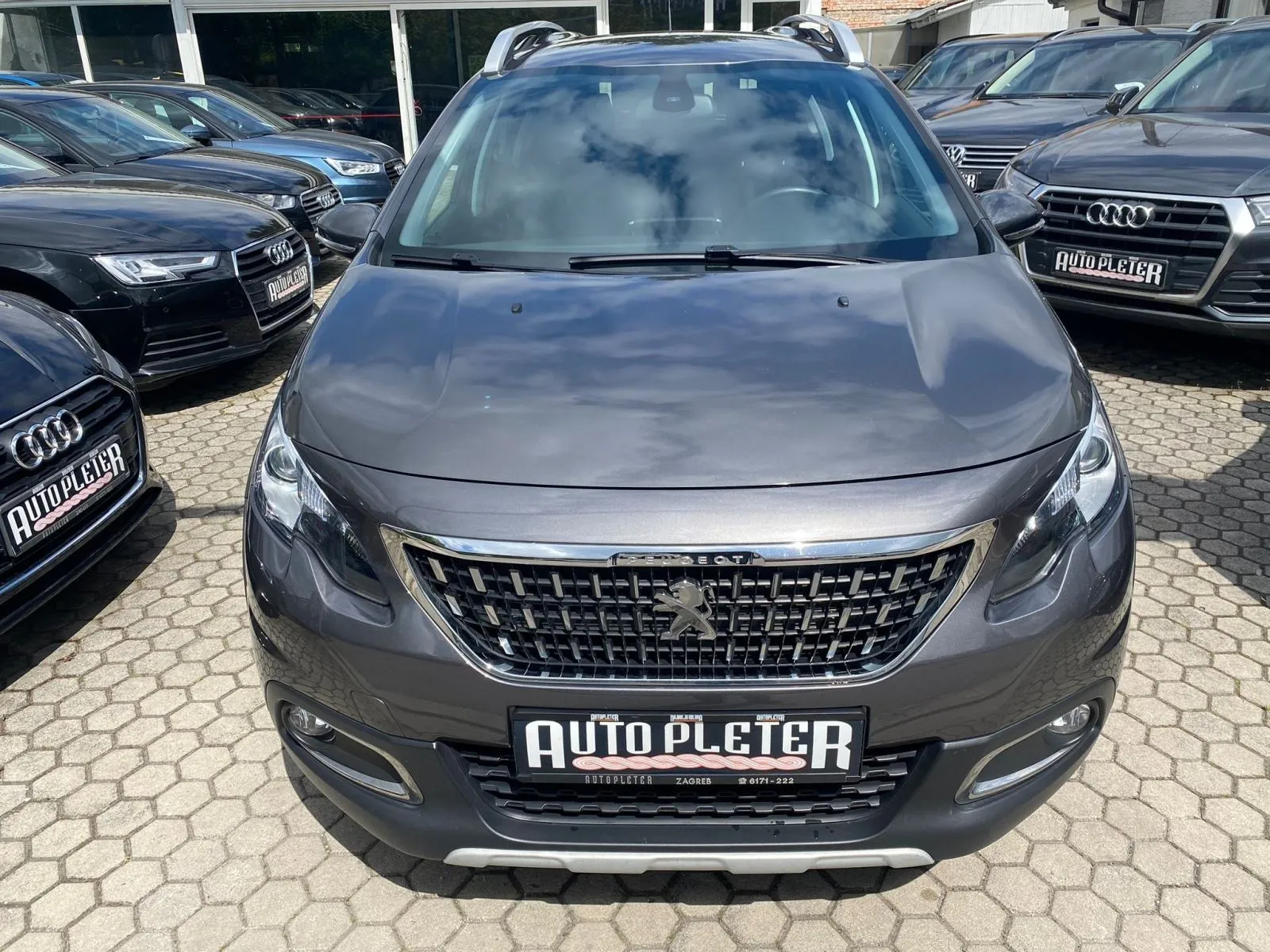 peugeot 2008 1,2 puretech automatik, navi, tempomat, 4x garancija!!! - slika 4