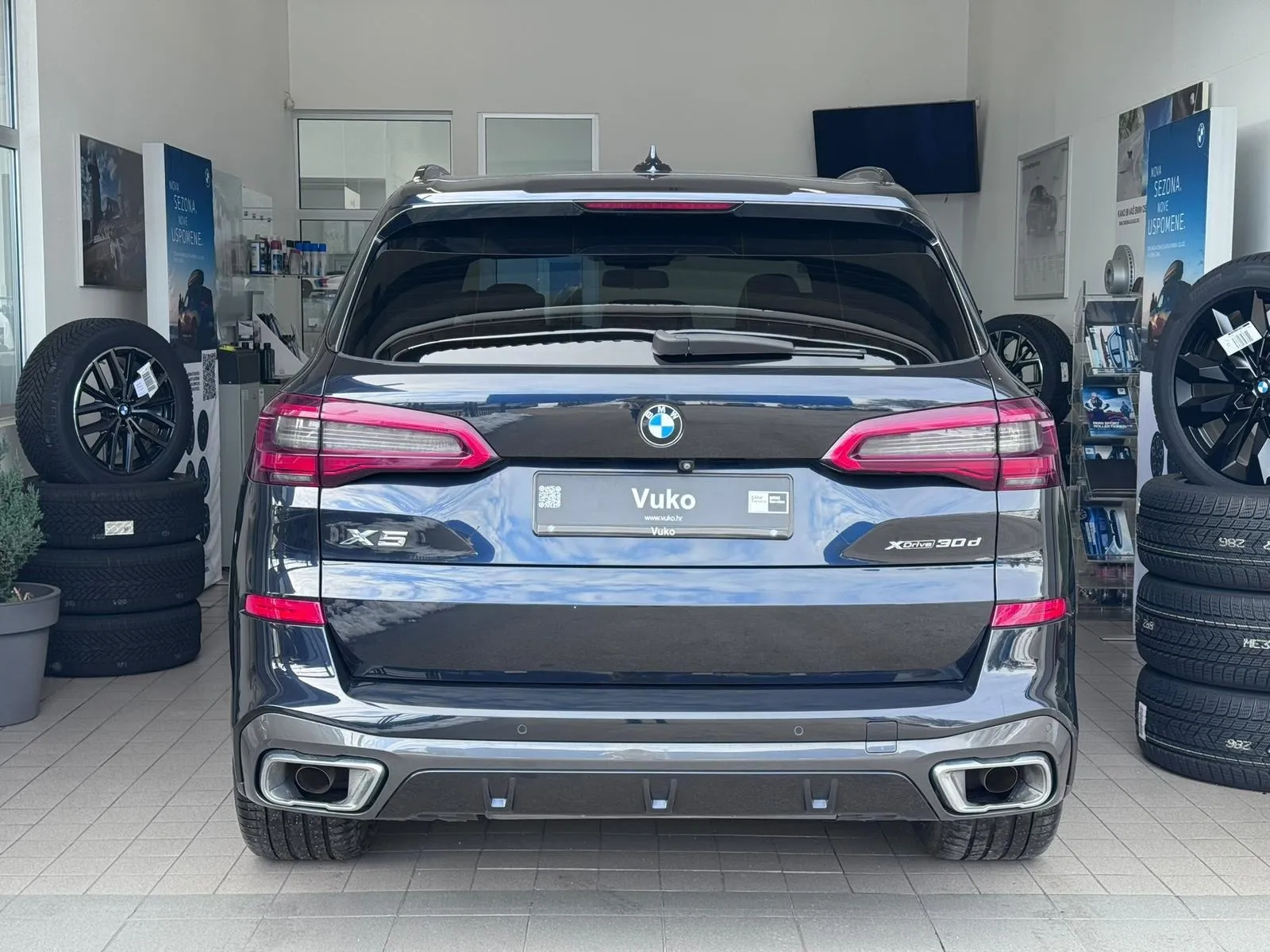 bmw x5 xdrive30d m sport - slika 3