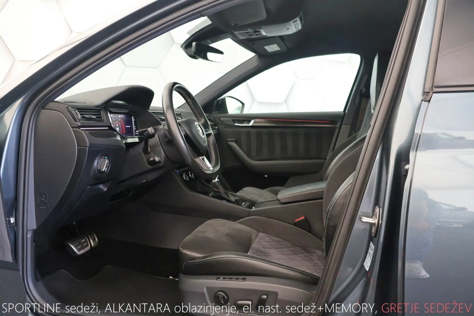 škoda superb combi n1 2.0tdi combi dsg matrix virtual radartemp - slika 9