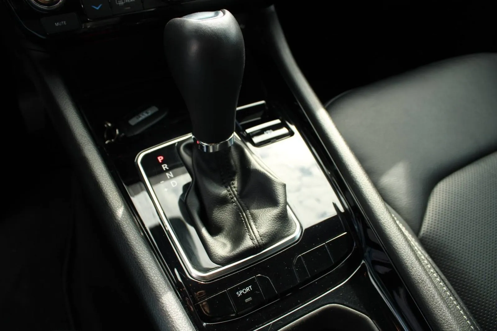 jeep compass t4 s automatik *led, navigacija, kamera* - slika 19