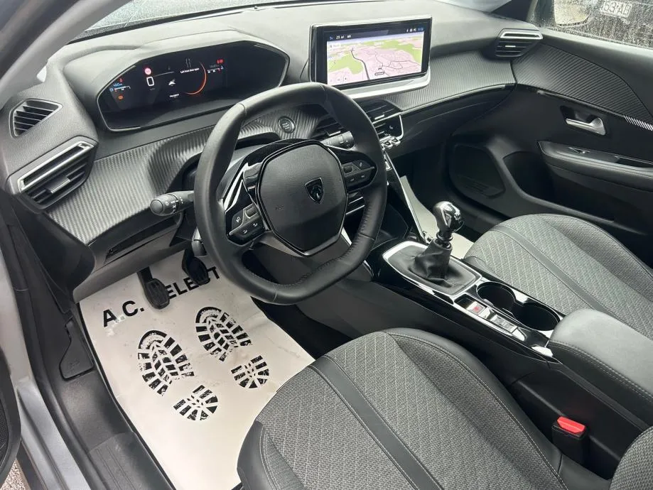 peugeot 208 allure 100 2025 - gratis registracija + 4 zimske gume! - slika 10