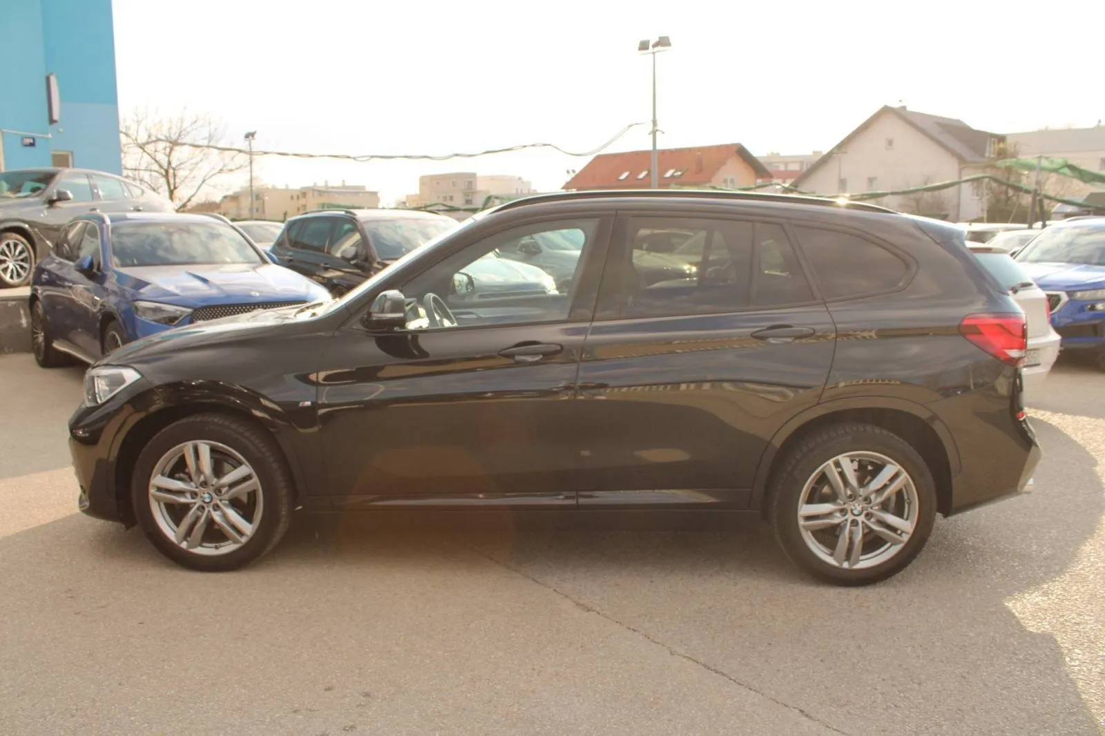 bmw x1 18d automatik ///m paket *led,navigacija,kamera* - slika 8