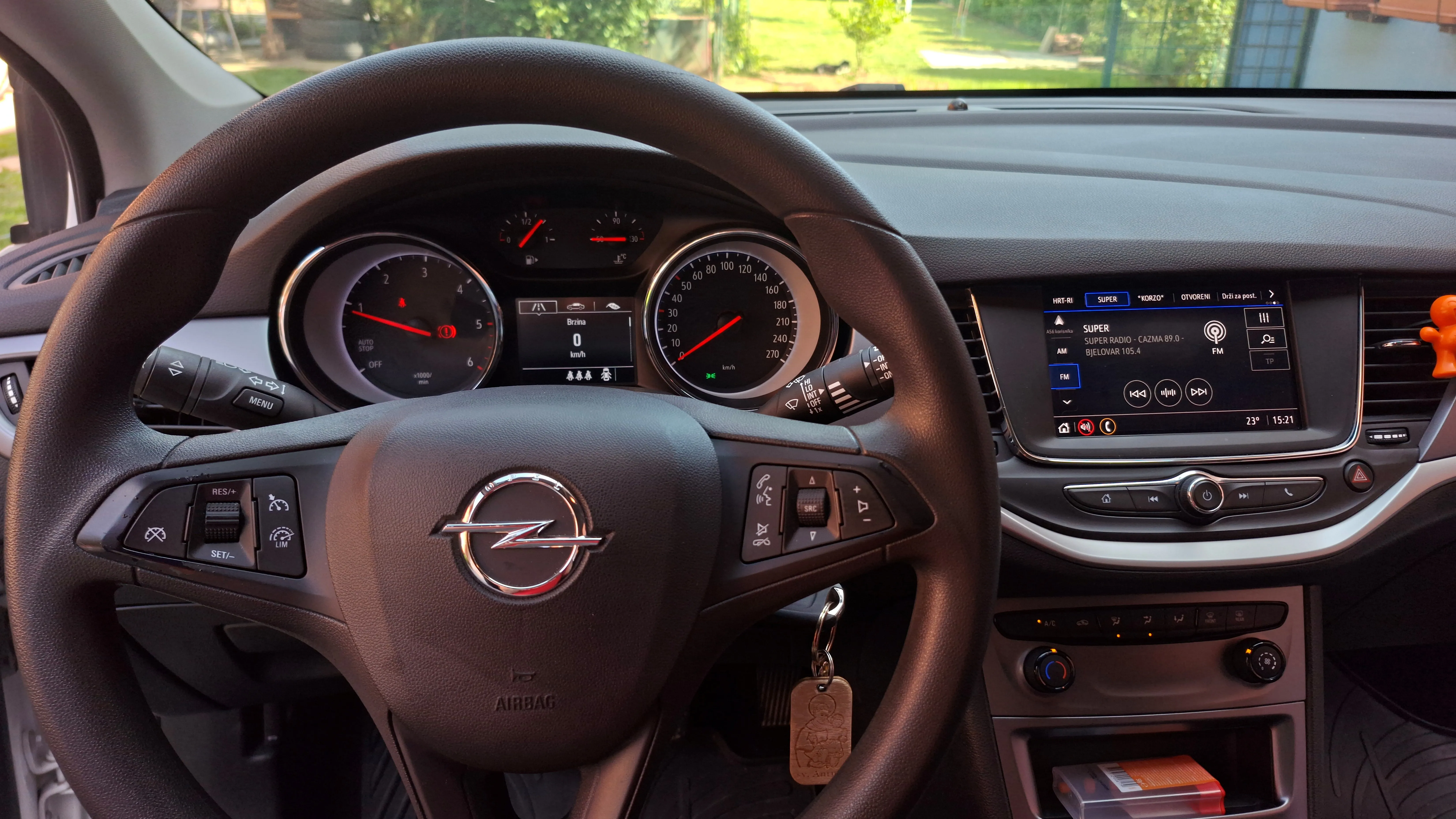 opel astra k 1.5 diesel 90 kw, 2021., 104.000 km - slika 8