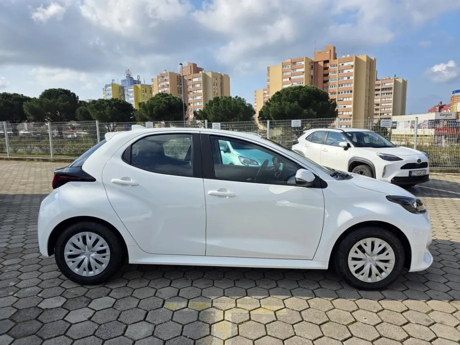 yaris 1,0-l-vvt-i, 53 kw (72 ks) - slika 6