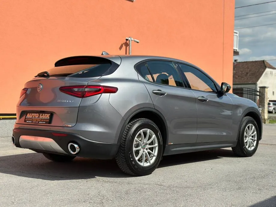 alfa romeo stelvio 2,2 d automat •2019.g.•q4•kamera•190ks•leasing• - slika 6