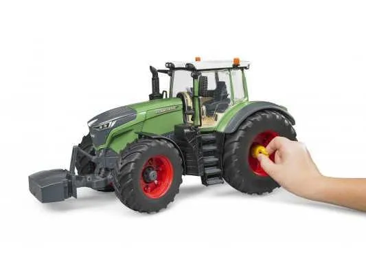 bruder traktor fendt 1050 vario - slika 3
