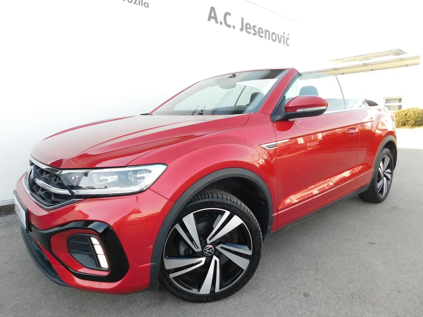10675 volkswagen t-roc cabrio 1.5 tsi evo dsg r-line - slika 7
