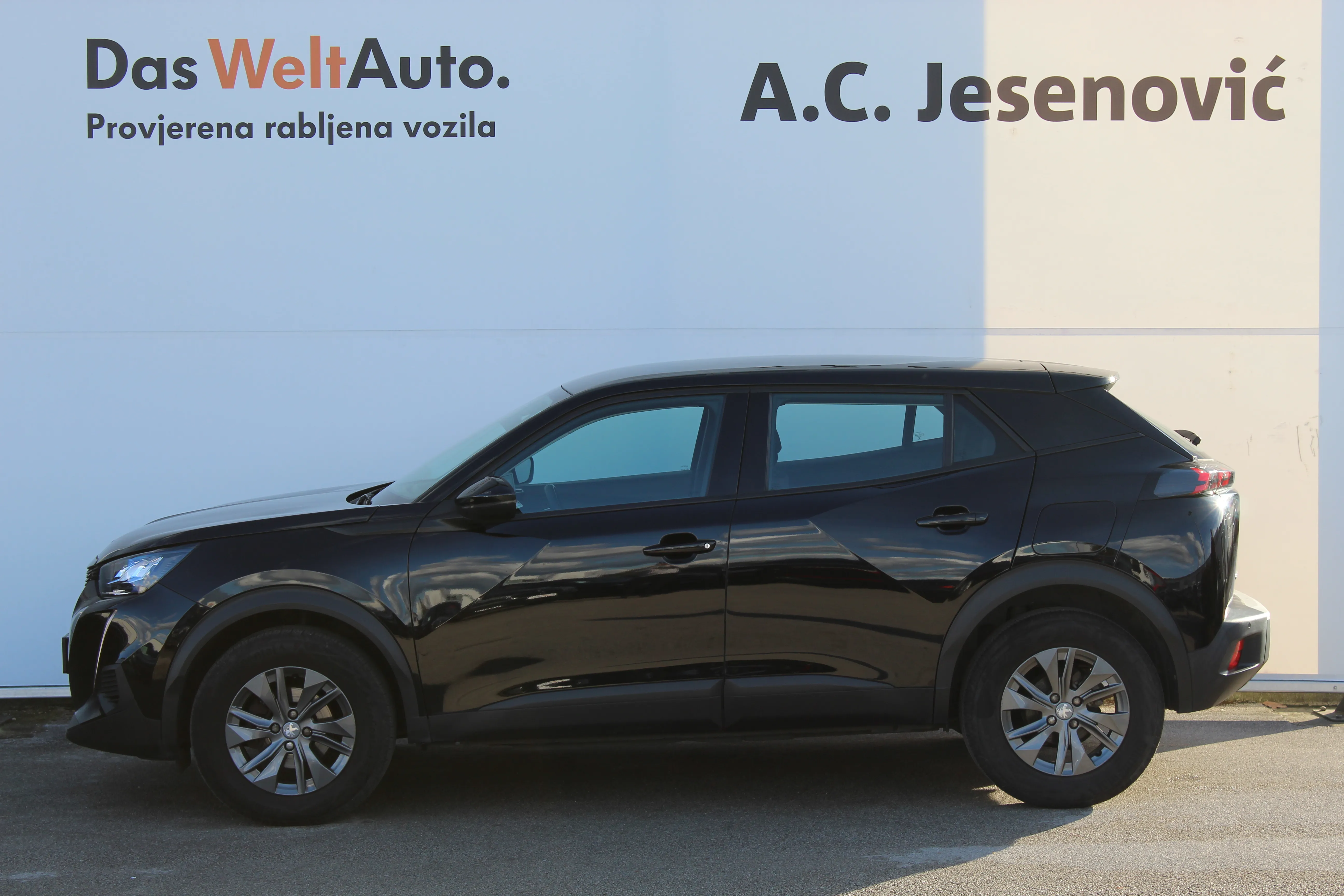 13085 peugeot 2008 1,2 puretech 100 s&s active - slika 4