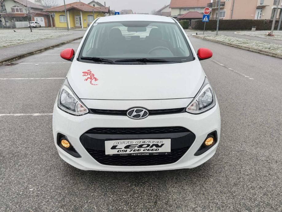 hyundai i10 1,0 2015 god,55000 km,klima,kartice - slika 2