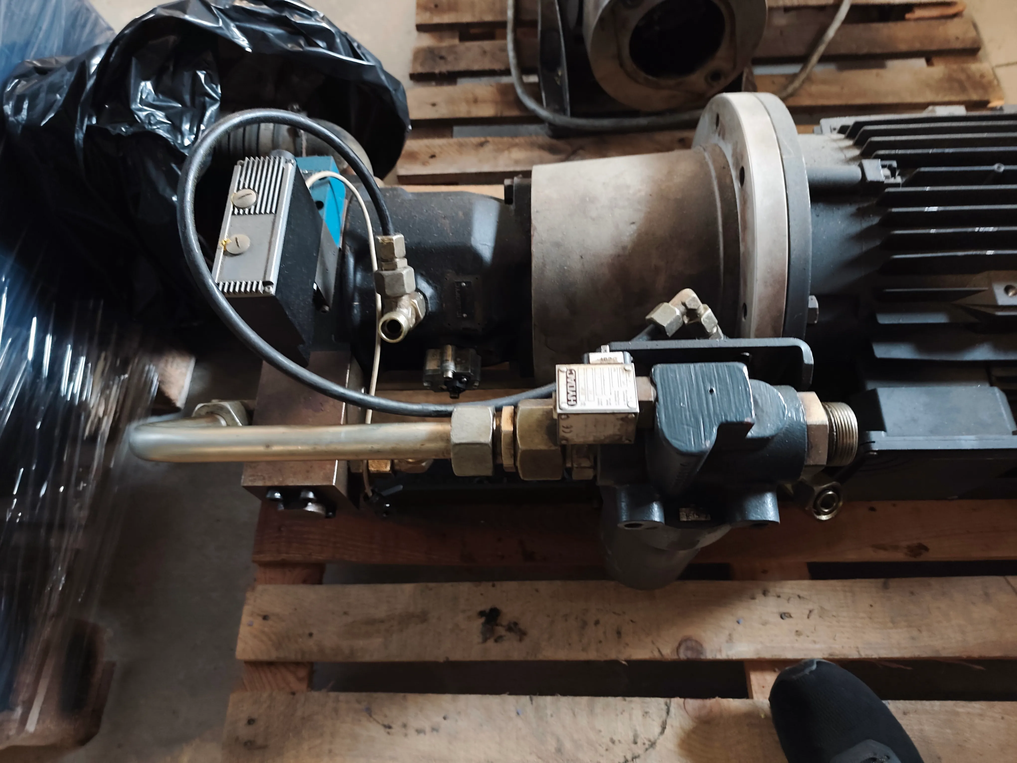 prodaju se tri trofazna elektro motora 18kw - slika 9
