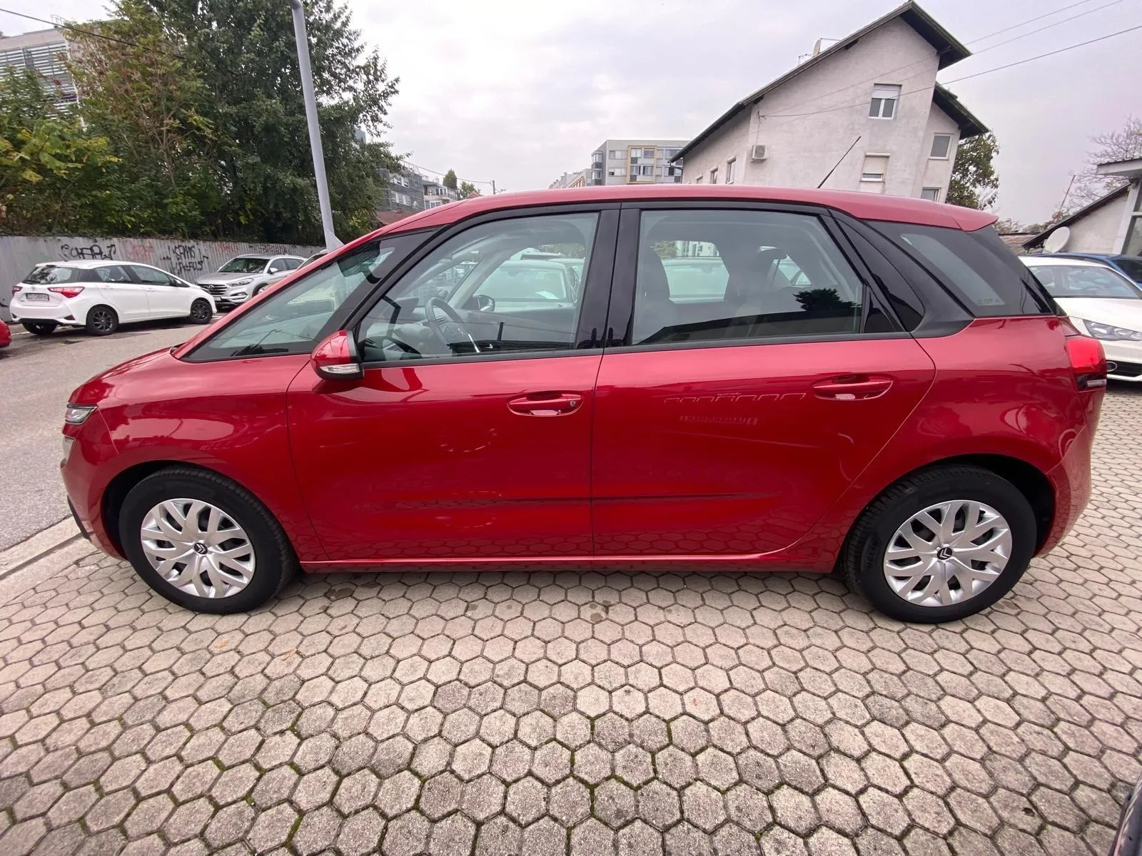 citroën c4 picasso 1.5 bluehdi, tempomat, klima, 4x garancija!!! - slika 3