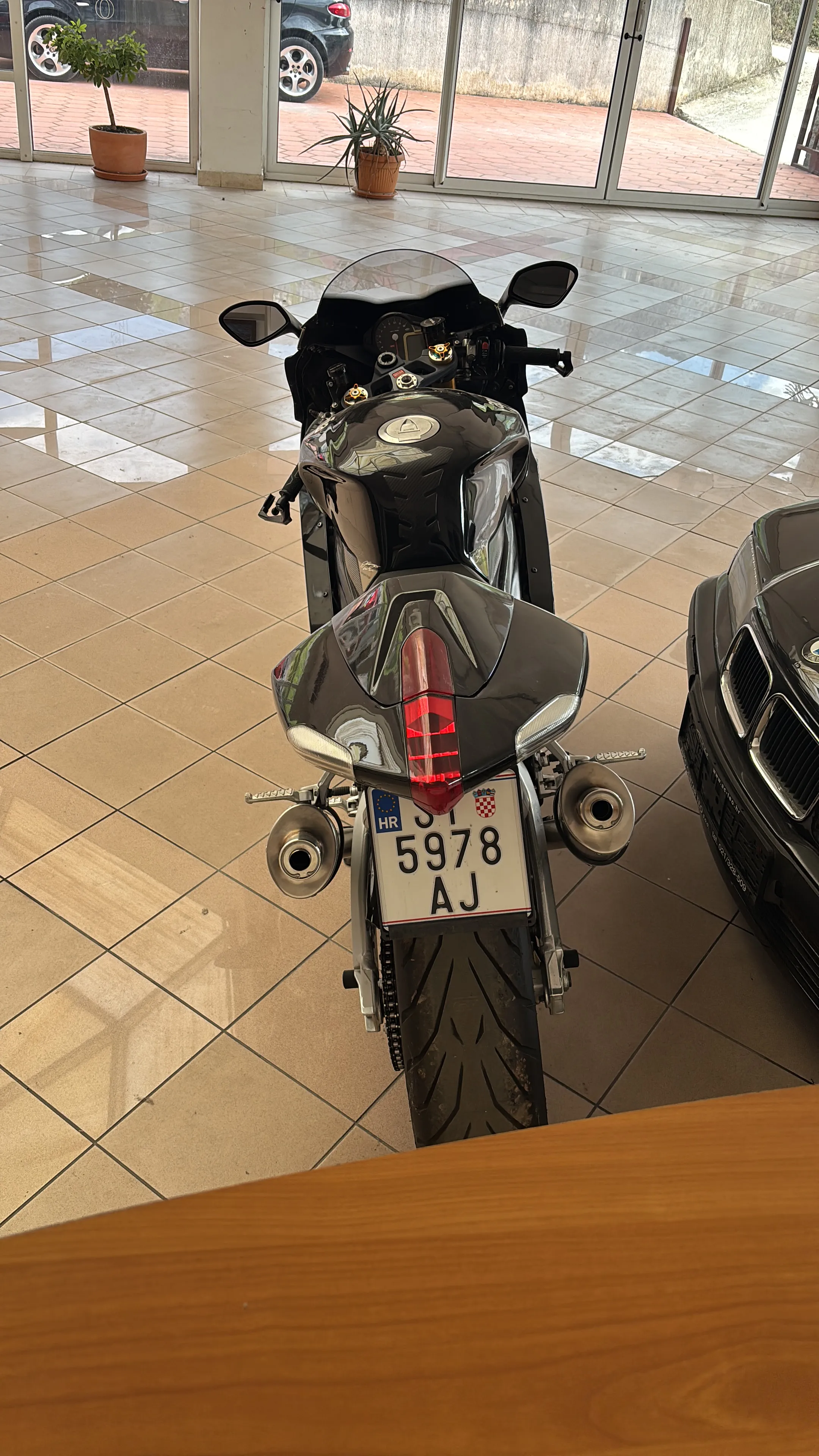 aprilia rsv 1000 r factory, 2004 god. - slika 15