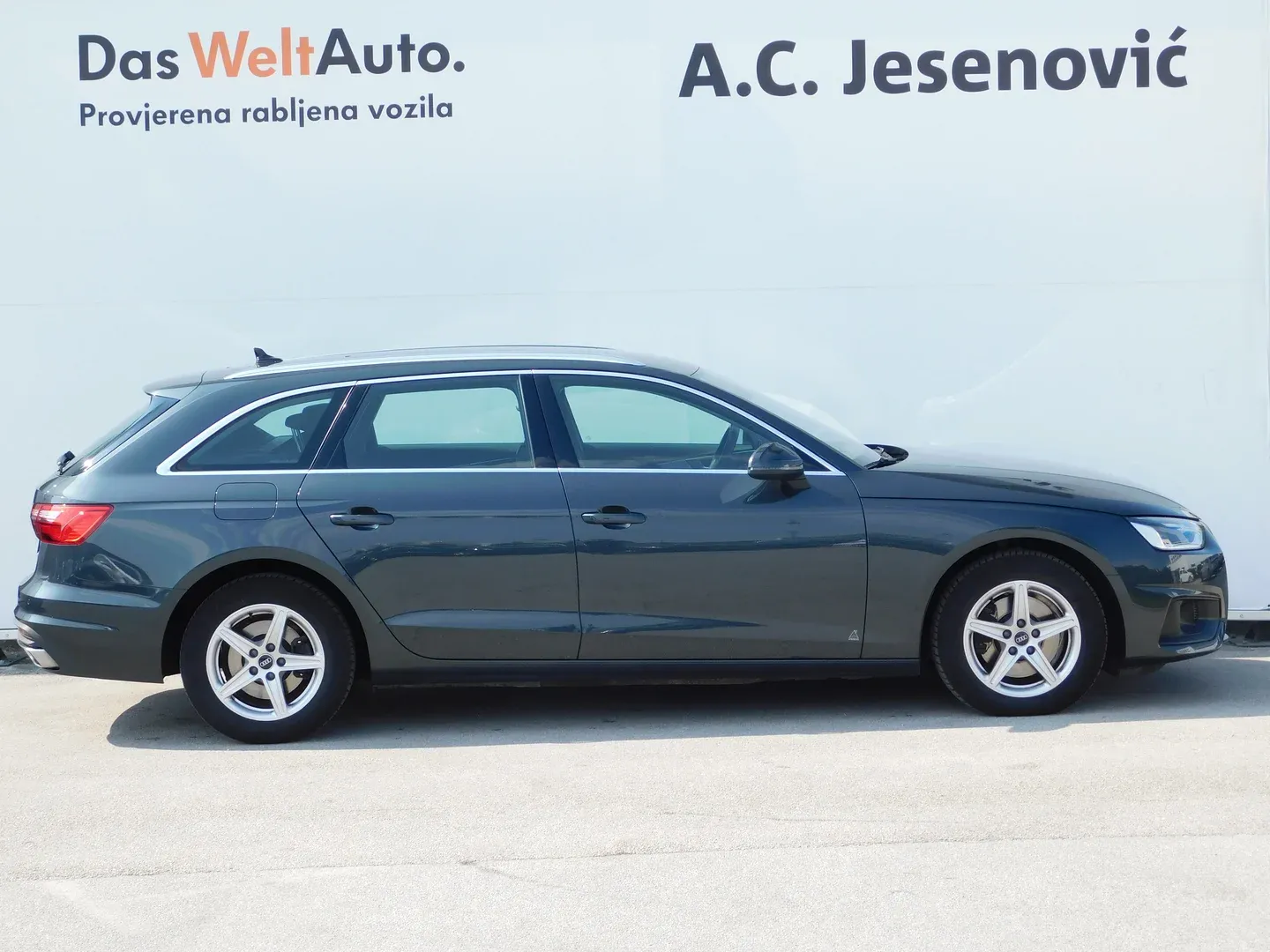 12204 audi a4 avant 30 tdi s tronic - slika 4