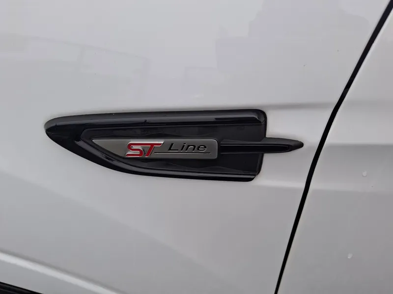 ford kuga 1.5 ecoboost*182ks*automatik*klima*navigacija*park.kamera* - slika 20