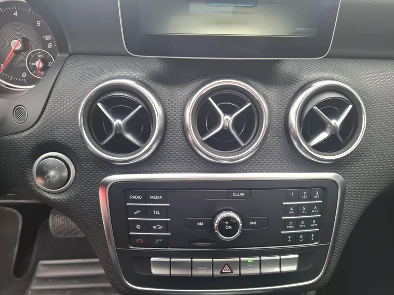 mercedes a klasa 180d*automatik*klima*park.kamera - slika 15