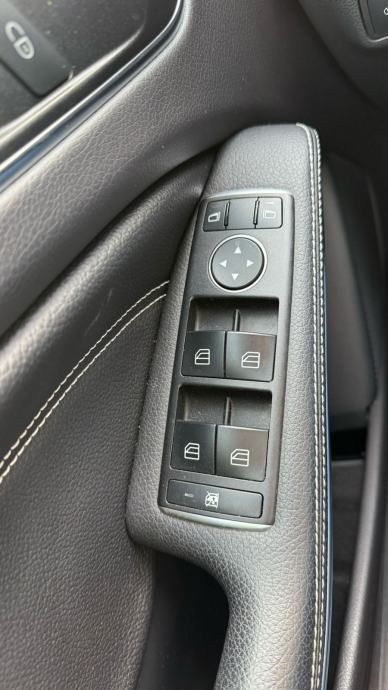 mercedes-benz gla 200 automatik 115kw - slika 11