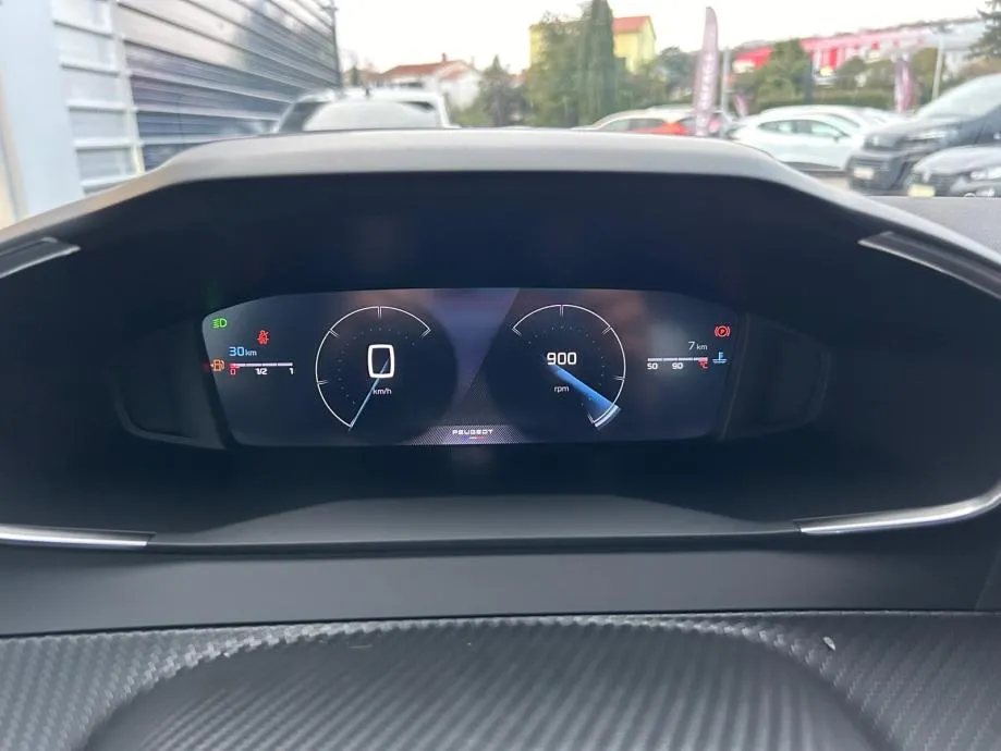 peugeot 2008 allure puretech 100 - slika 21