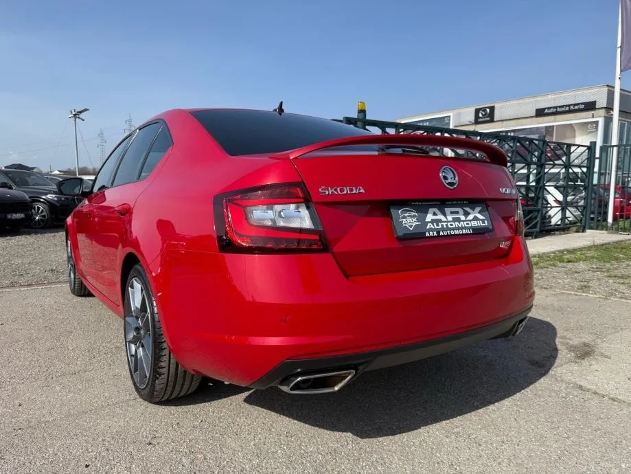 škoda octavia 2.0tsi dsg vrs 245ks °velika navi°ambiente l.°reg:2/2027 - slika 8
