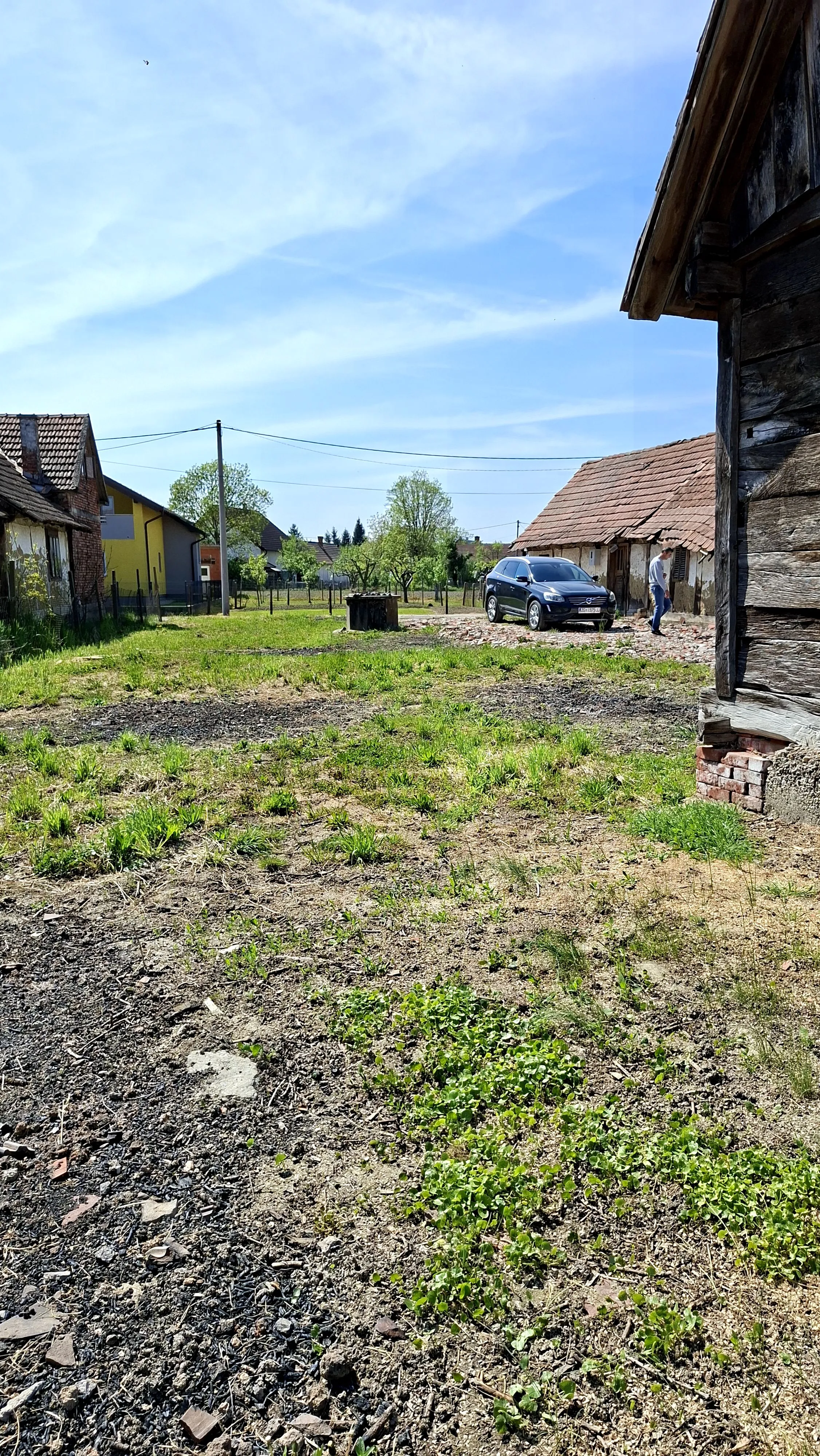 gradevinsko zemljiste 755m2 sa starom kucom - slika 20