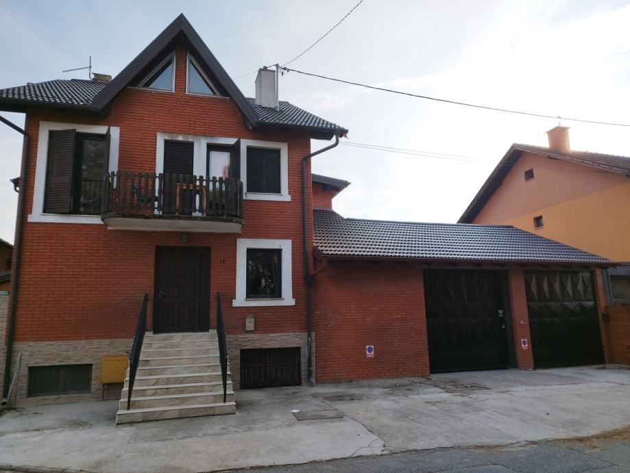 kuća: osijek, briješće, 1000.00 m2 - slika 1