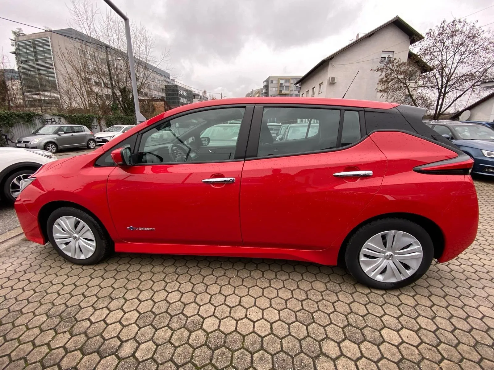 nissan leaf 40 kwh automatik, navi, kamera, 4x garancija!!! - slika 3