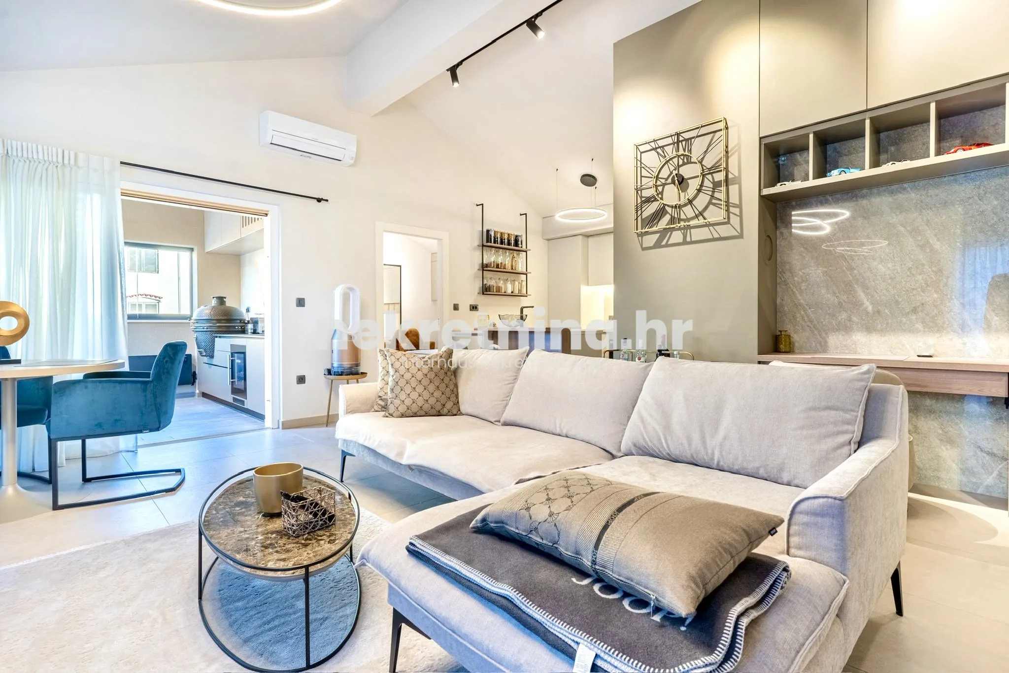 prodaja- trosobni stan: prvi red d mora cres, 106.7m2 - slika 2