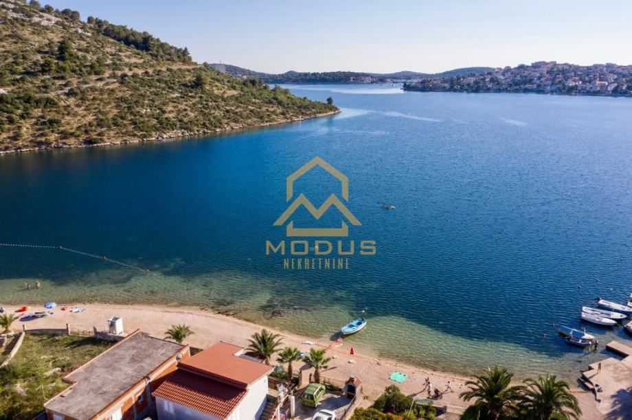 rogoznica, apartmanska kuća u blizina plaže** (prodaja) - slika 3