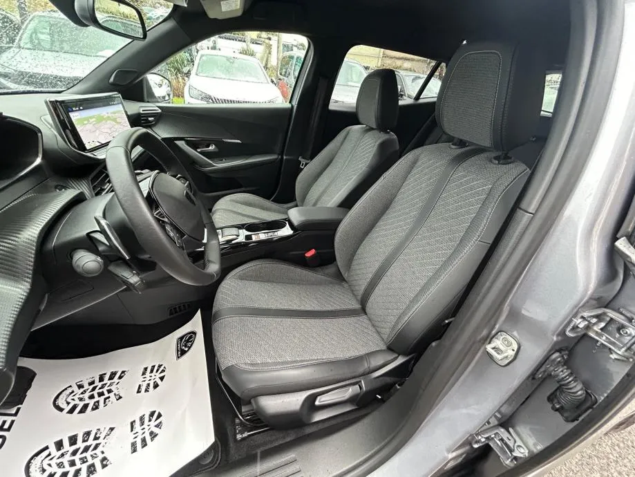 peugeot 2008 hybrid 136 - 2025 - 10.000km - gratis registracija!! - slika 11