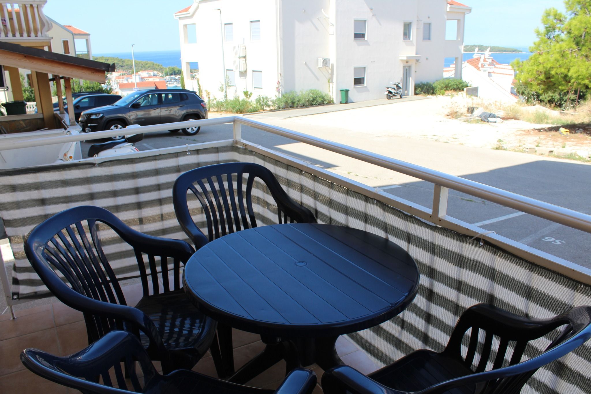 apartman mario rogoznica 2+2 - slika 14