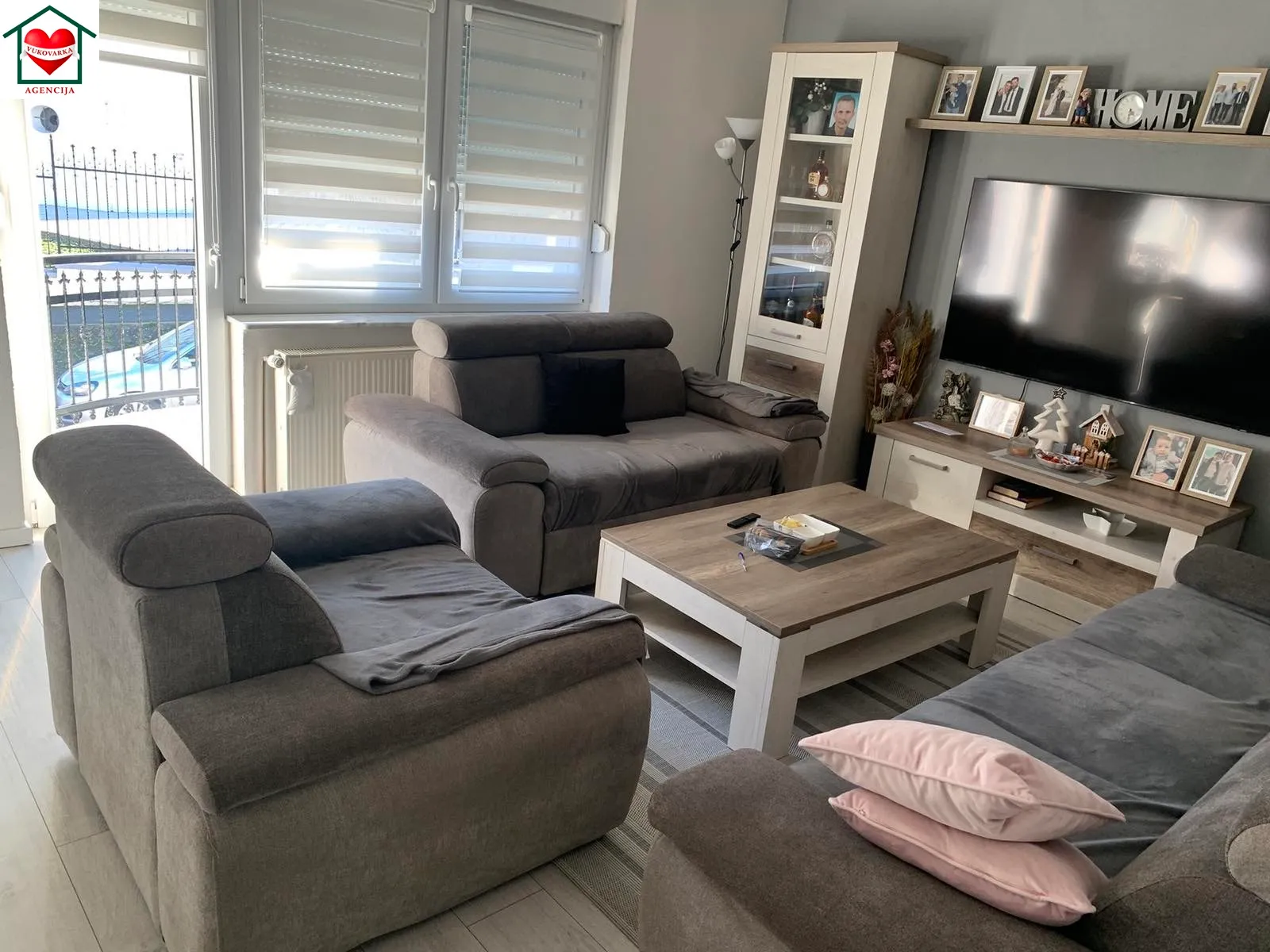 vukovar centar e. unije 14 super predivna kuća 270 m2 - slika 14