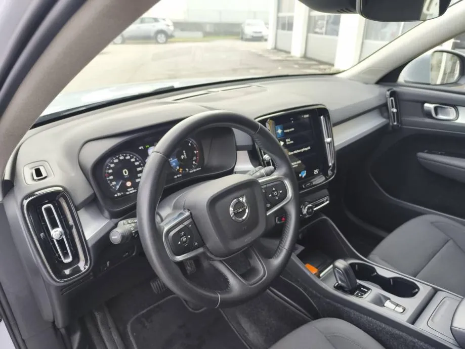 volvo xc40 d3 momentum - 1 godina garancije! - slika 15