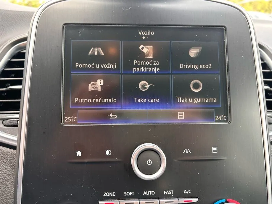 renault scenic 1.5 dci 2017.,servisna, navi, park senz, alu 20, led - slika 16