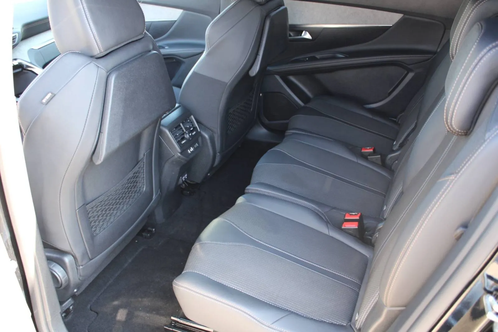 peugeot 5008 1.2 puretech gt line automatik 7 sjedala - slika 11