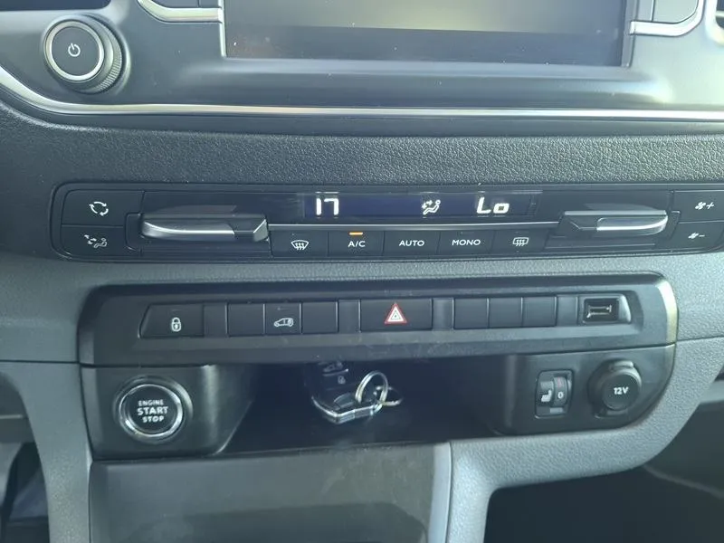 opel vivaro 2.0 cdti*122ks*hladnjača*klima*park.kamera* - slika 19