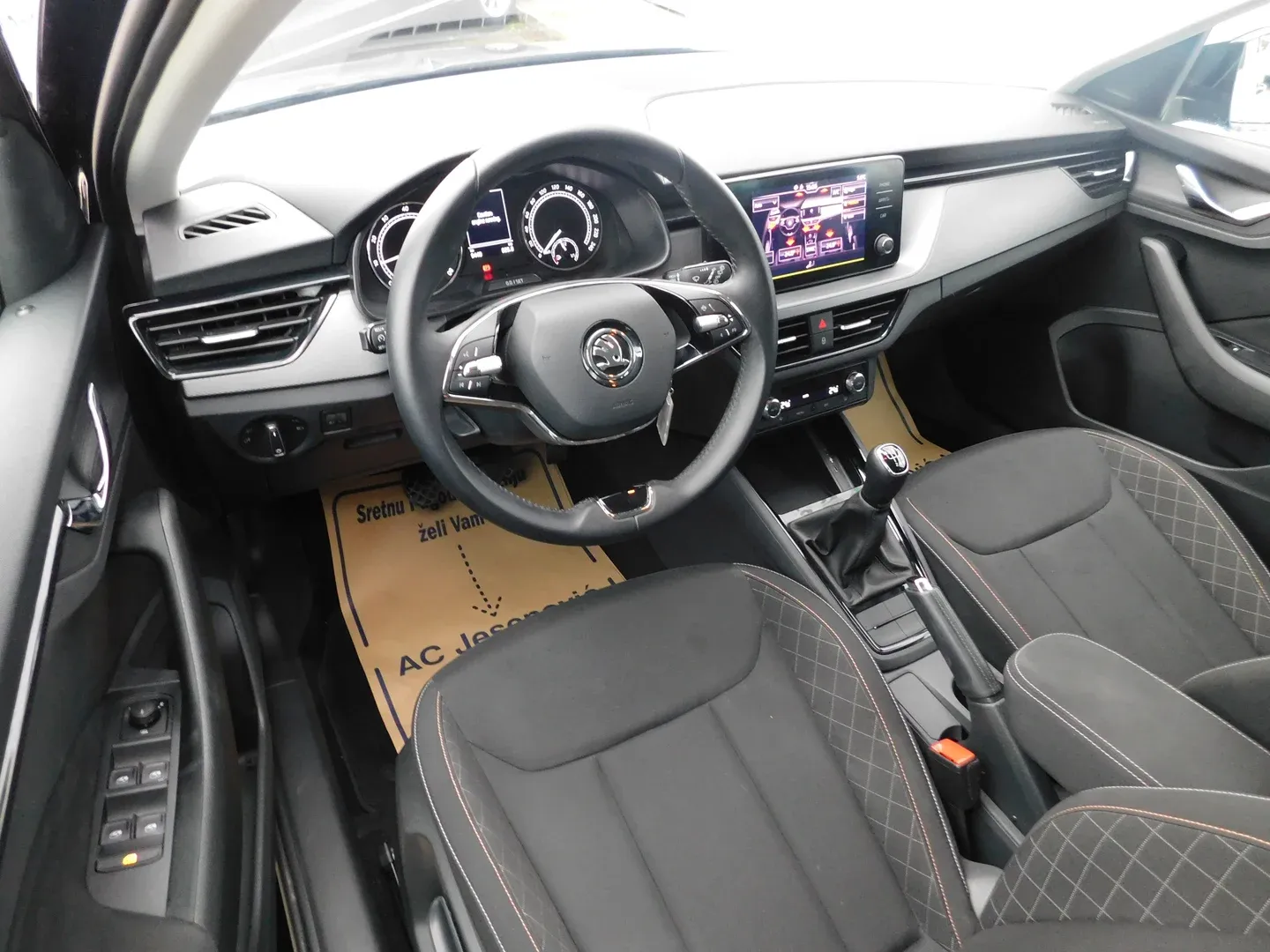08210 škoda scala business 1.0 tsi - slika 8