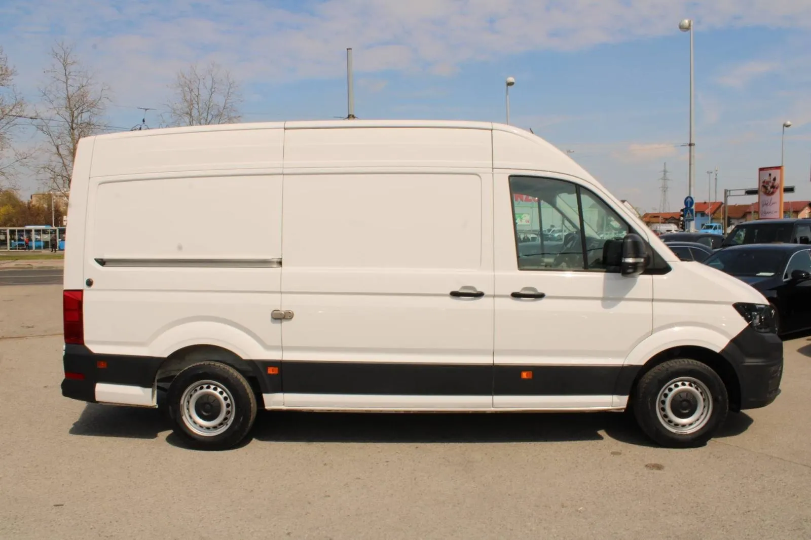 vw crafter 2.0 tdi l3h3 140ks, 2024 god. - slika 4