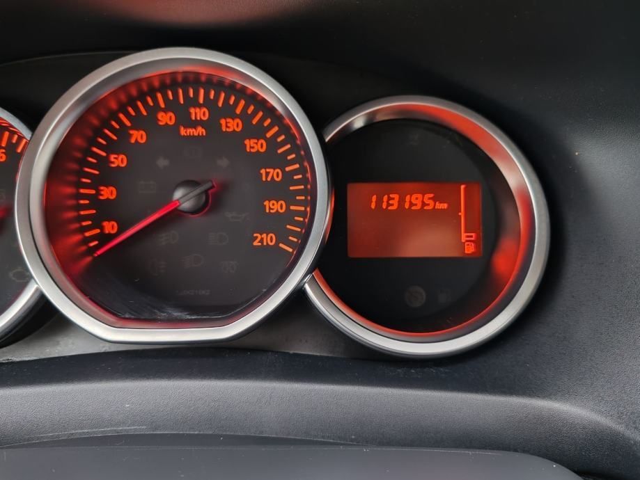 dacia sandero 1,5 dci,2018 god,113000 km,klima,kartice - slika 16