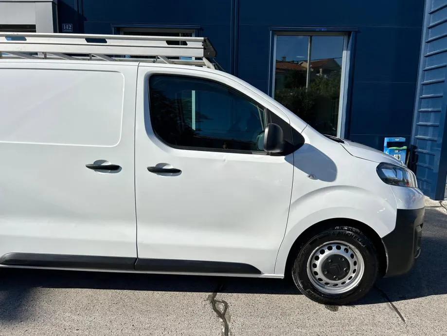 citroen jumpy hdi - 2020 - 3 sjedala - navi - 150.000km - perfektan - slika 4