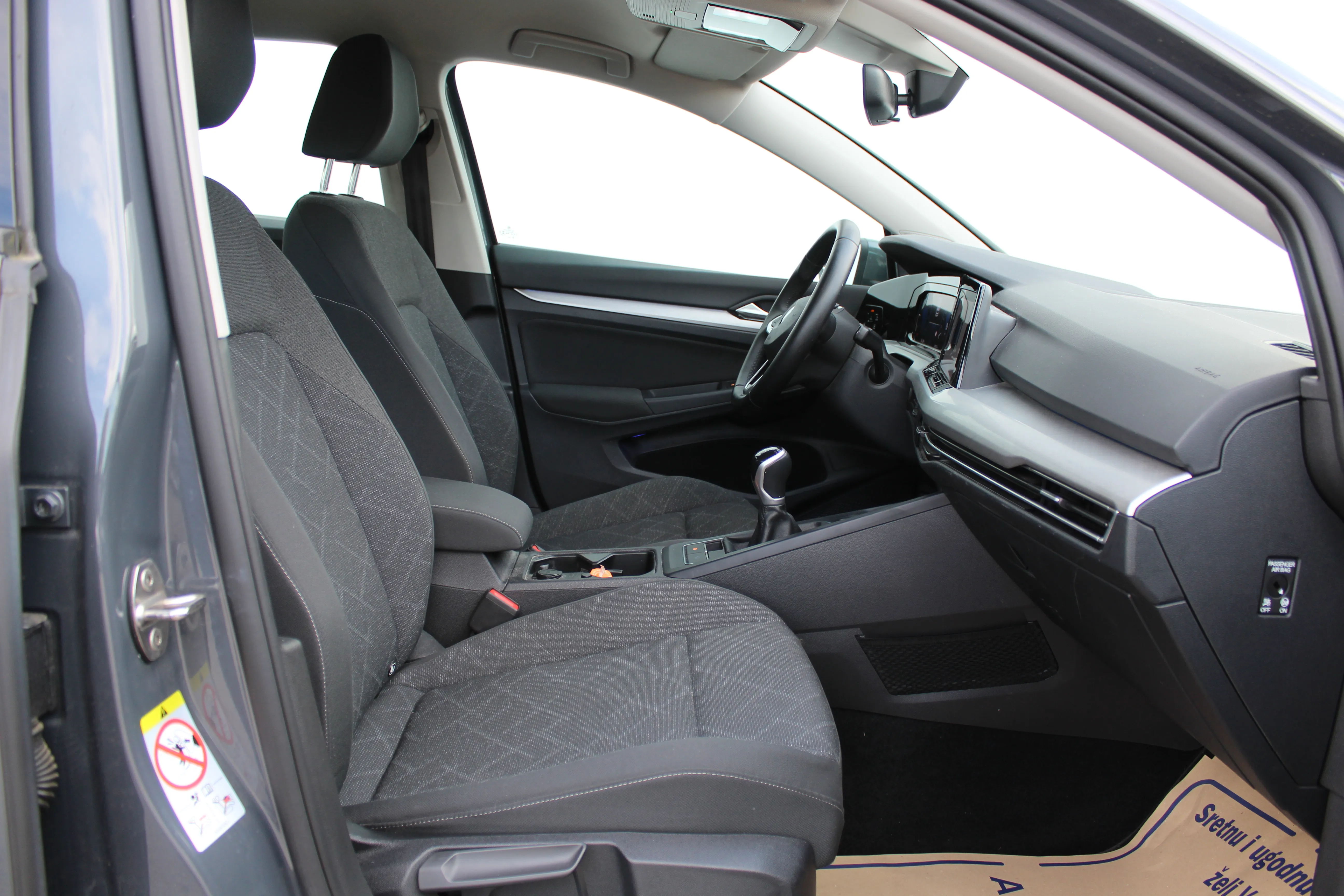 13131 volkswagen golf 2.0 tdi life - slika 12