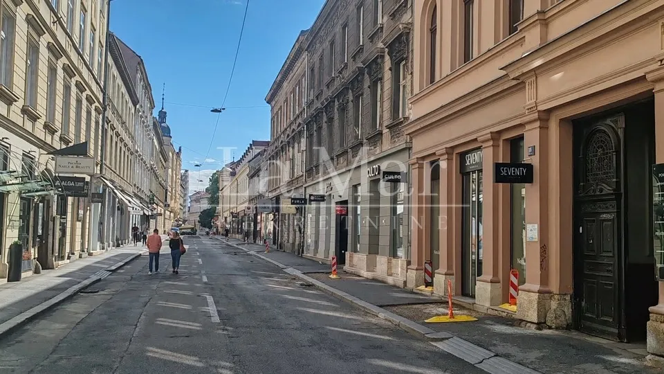 Centar grada ( kod Cvjetnog trga) pješačka zona - Zagreb