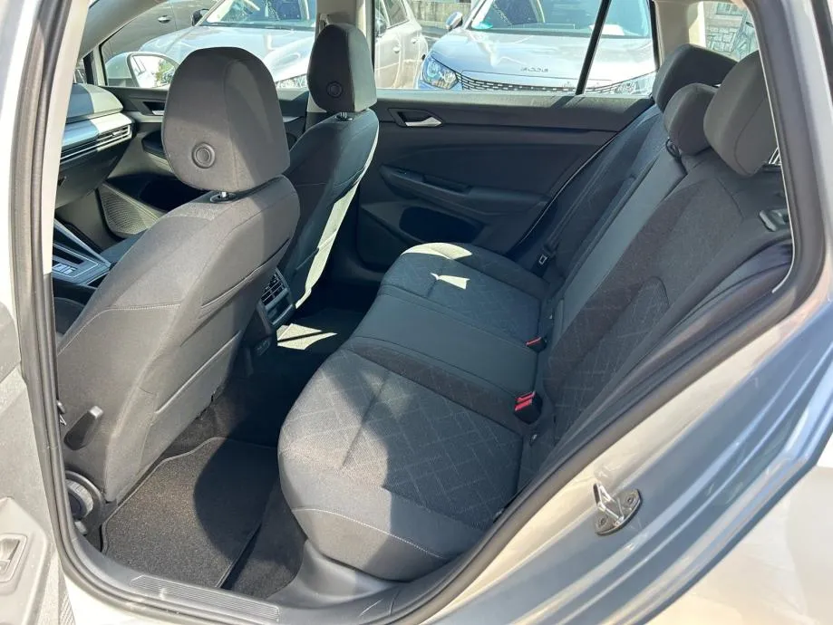 vw golf 8 etsi dsg - 2021 - 140.000km - led - virtual - slika 12