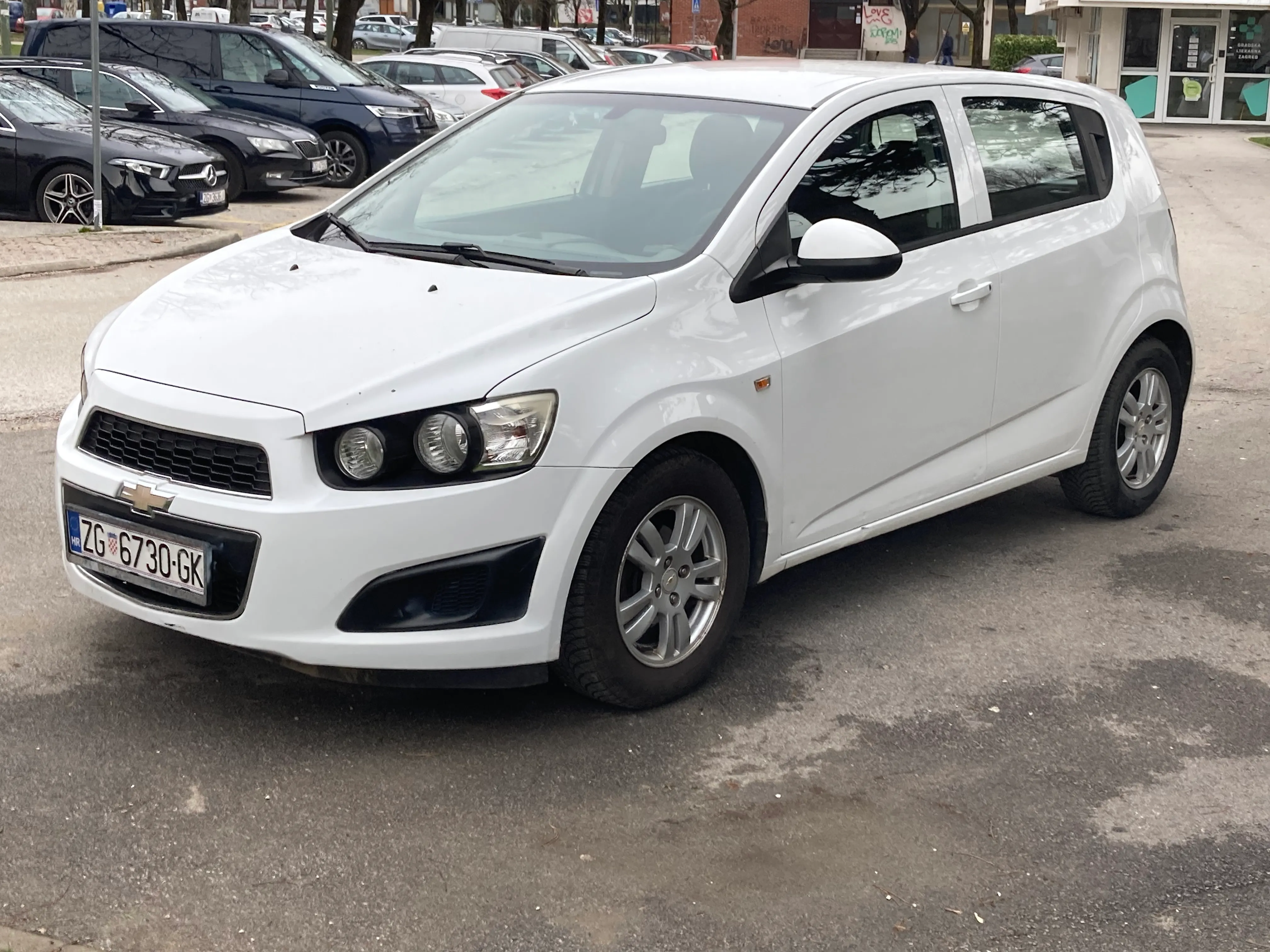chevrolet aveo 1.2, 2900 eur, 157.125 km - slika 3