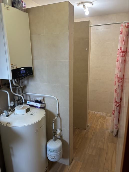 kuća sa 4 stana: osijek, livana, 350m2 - slika 8