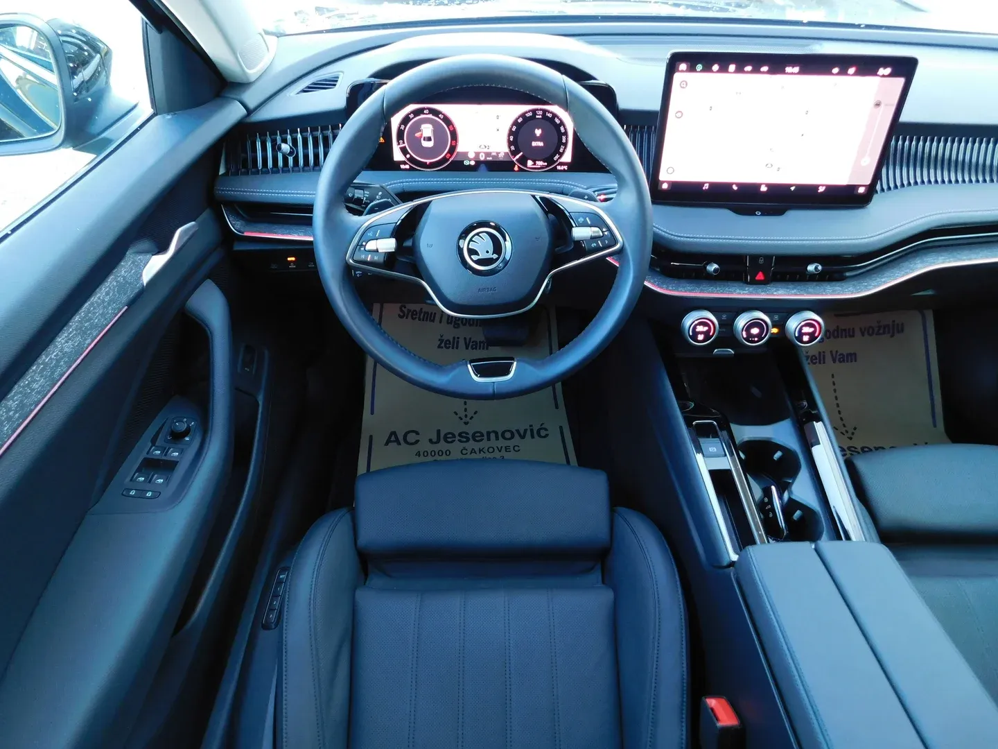 11379 škoda superb selection 2.0 tdi dsg - slika 10