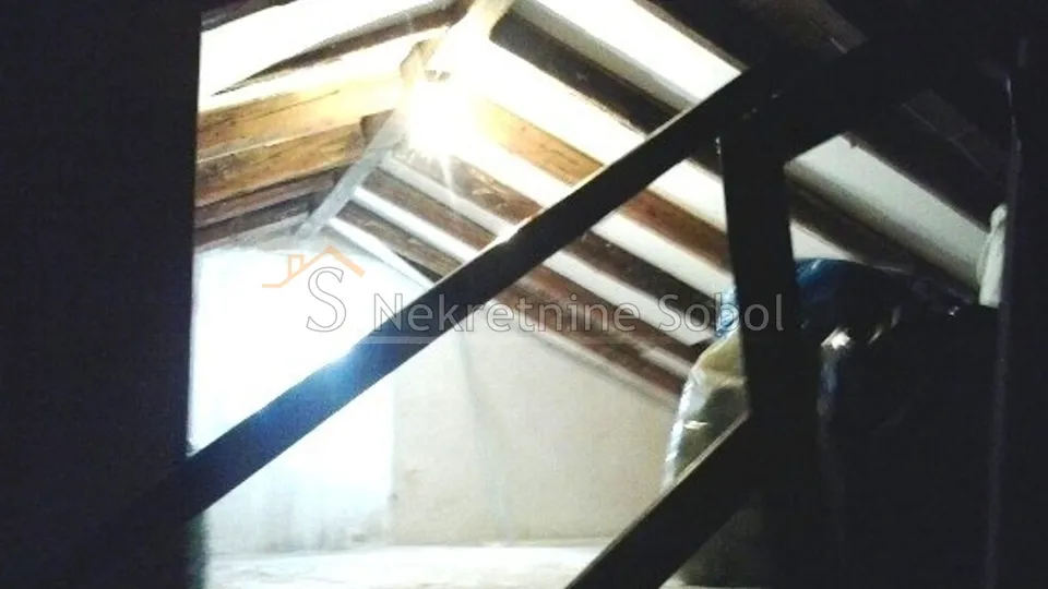 unije - kuća, 240 m2 prodaja - slika 9