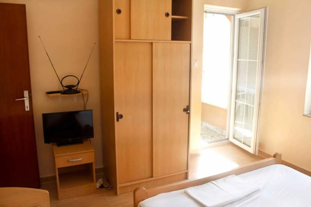 apartmani kustić - slika 13