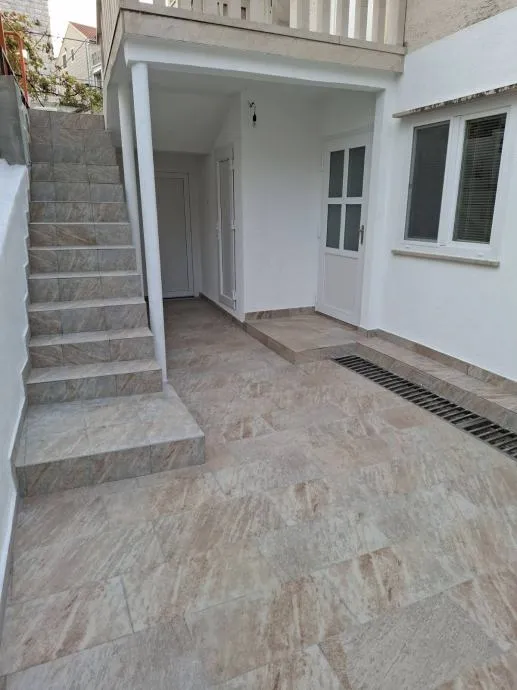 stan: postira, 99.00 m2, prizemlje sa vrtom i parkirnim mjestom - slika 5